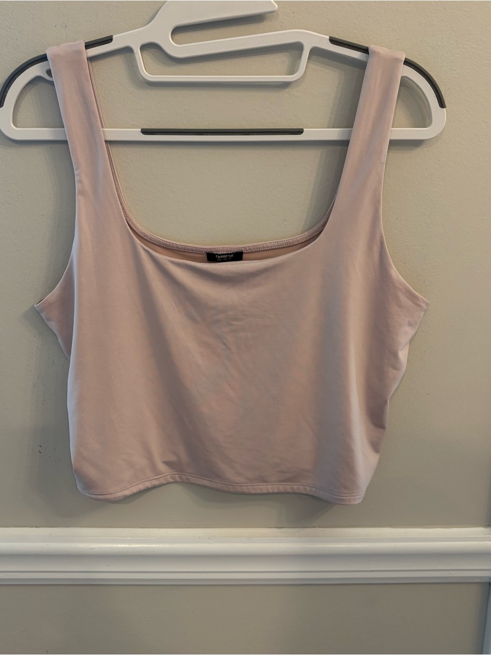 Express Large Everyday Scoop Neck Crop Tank - Nude